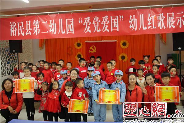 海南“热”:进岛客流不断攀升 机场港口全力保障